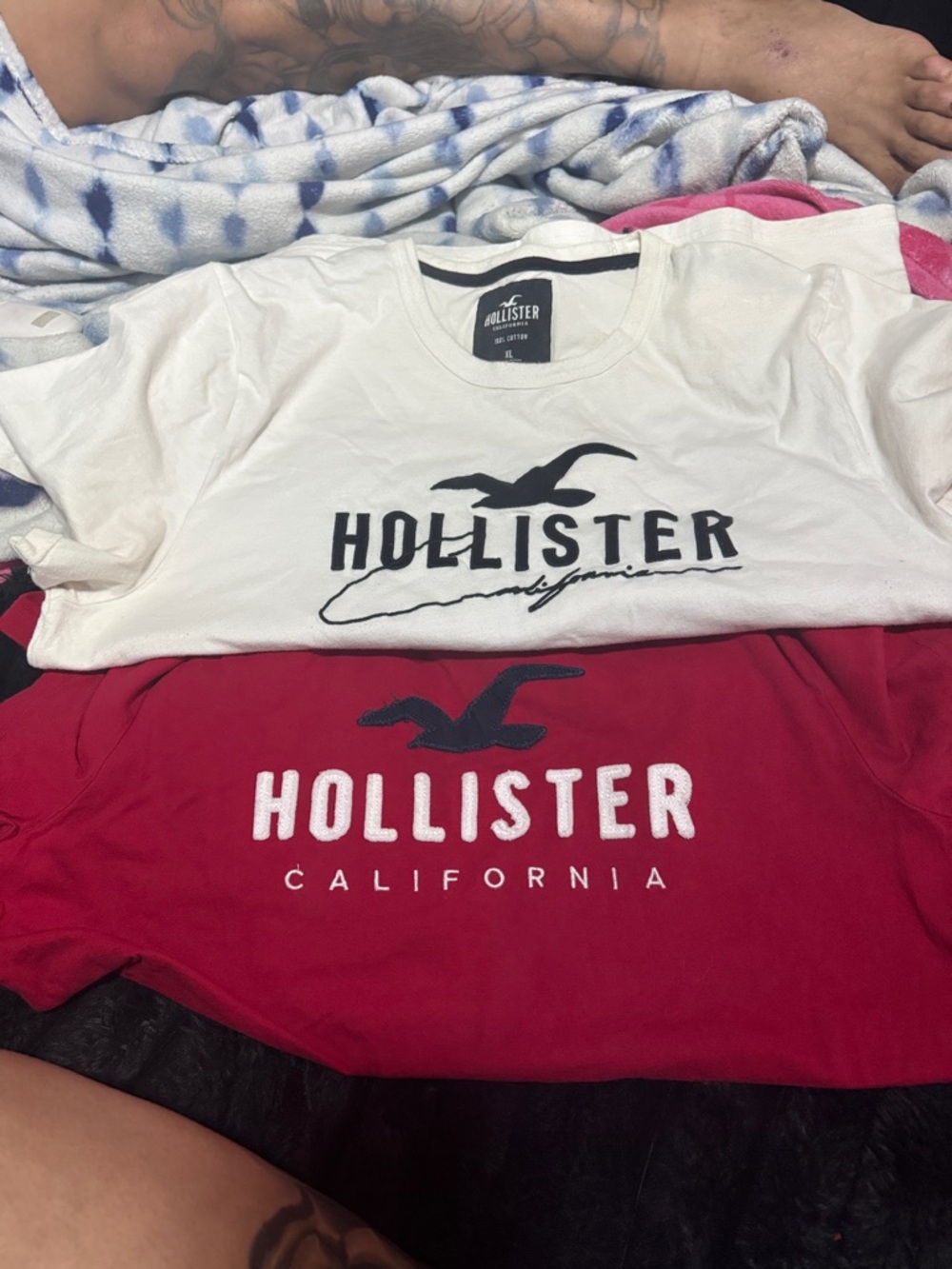 Hollister White & Red Logo Short Sleeve Tee Set